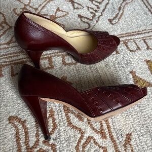 ❤️ COLE HAAN Burgundy Leather Peep-Toe Heels